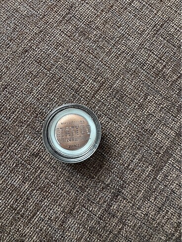 Maybelline far