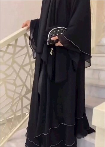 Zara Nakisli Siyah Uzun Salas Kadin Abaya