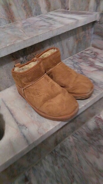 Ugg Ugg bot 