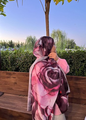 Beden Koyu Pembe İpek Görünümlü Bohem Şal