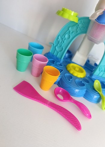 Beden Renk Play-Doh Renkli Dondurma Seti