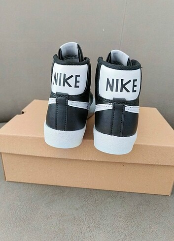 37 Beden siyah Renk Su geçirmez converse