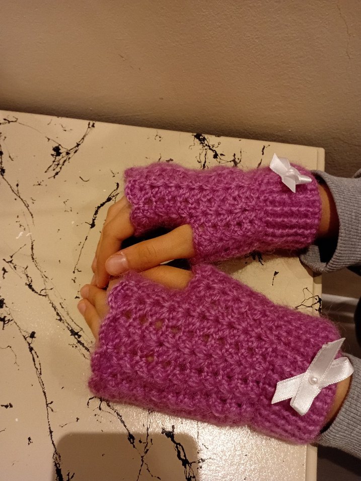 Pembe Örgü Kadın Eldivenleri - Görsel 2