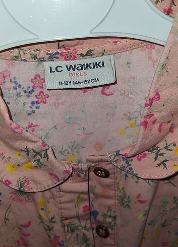 LC Waikiki Kız çocuk elbise çok iyi durumda hiç bir kusuru yok