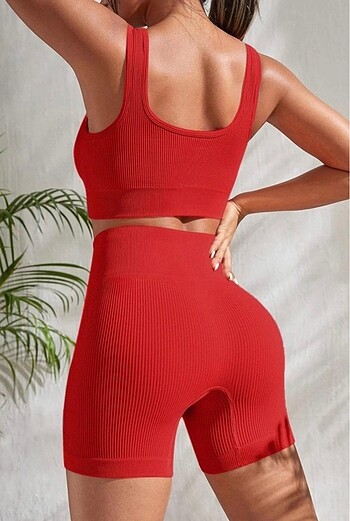 Diğer Sporcu taytı ve crop