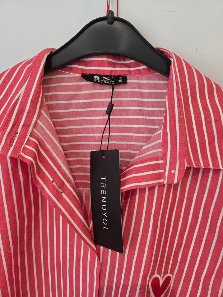 Trendyol, Kırmızı Çizgili Kadın Gömlek - Görsel 5