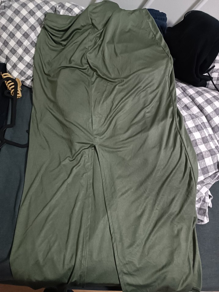 Saten Görünümlü Uzun Haki Etek - Görsel 2