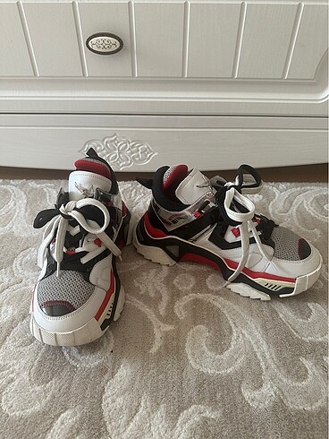 35 Beden LOIE ISTANBUL SNEAKER