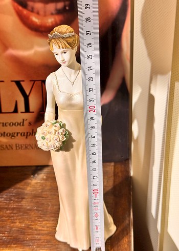 Beyaz Gelinlikli Kadın Biblo - Görsel 6