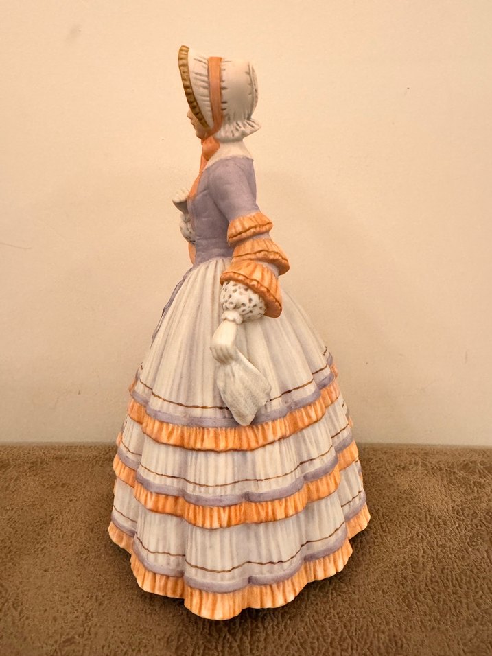 Bej ve Pastel Renkli Kadın Figürü Lenox - Görsel 4