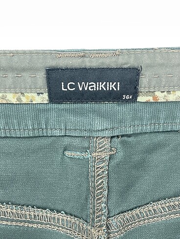 36 Beden çeşitli Renk LC Waikiki Jean / Kot %70 İndirimli.