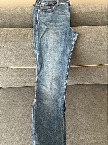 34 Beden mavi Renk H&M kot pantolon