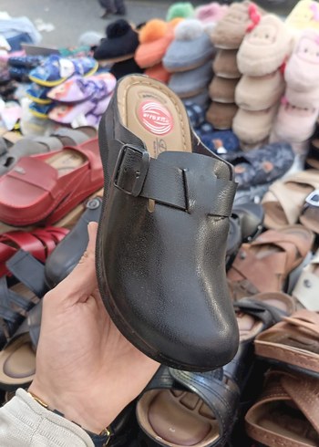 Tokalı Siyah Kadın Dolgu Topuk Terlik
