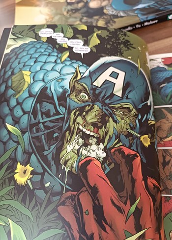  Beden Renk The New Avengers Gizli İstila Çizgi Roman