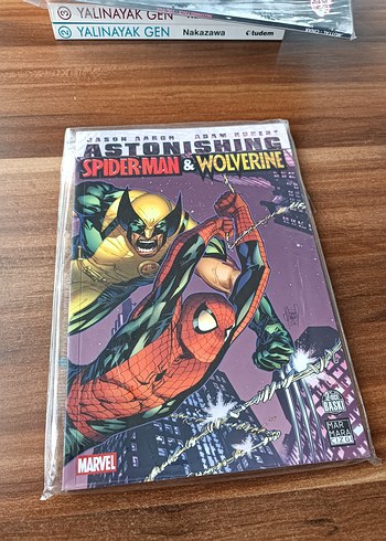 Astonishing Spider-Man & Wolverine Marvel Çizgi Roman