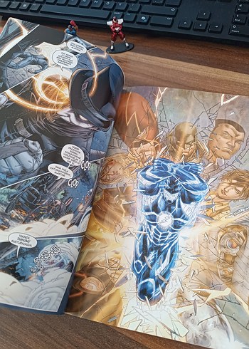 The Flash Cilt 7: Vahşi Dünya Çizgi Roman - Görsel 6