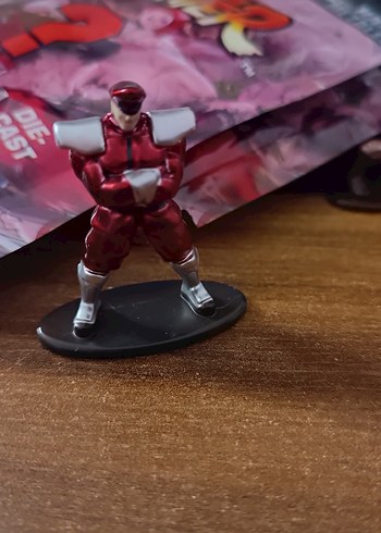 Jada Mr. Bison Nano Figür - Görsel 2