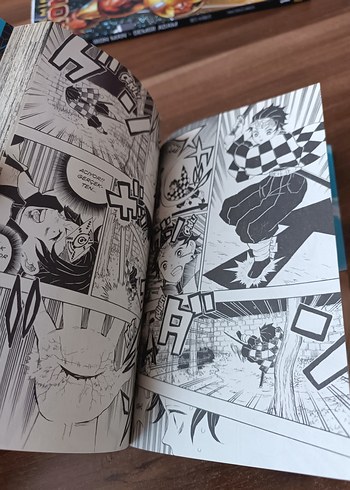 Beden Renk İblis Keser Cilt 3 - Koyoharu Gotouge