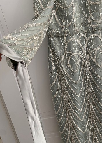 Uzun Kollu yeşil İşlemeli Abiye Elbise - Görsel 3