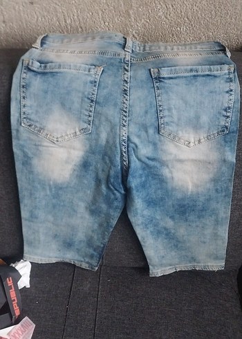 Nakışlı Mavi Mini Jean Şort - Görsel 2