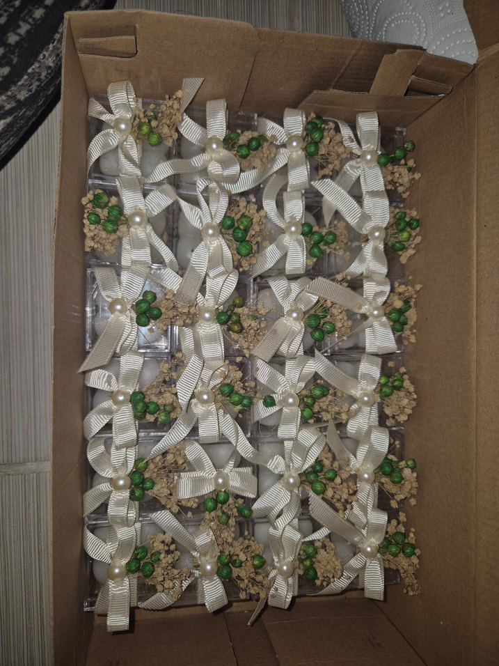 Beyaz Hediyelik Kutud mum çiçek süslemesi nişan nikah hediyeliği - Görsel 3