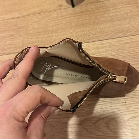 Guiseppe Zanotti - Görsel 4