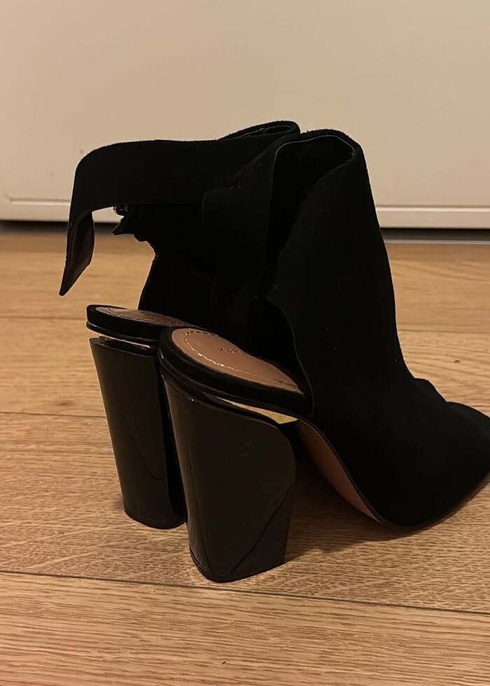 Zara Kalın Topuklu Ayakkabı - Görsel 4