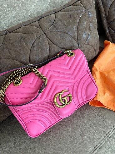 Gucci Pembe Askılı Çanta
