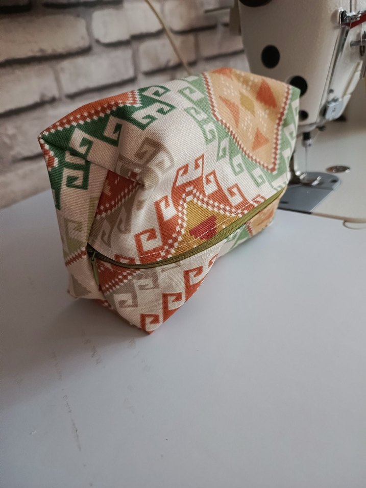 Vintage Desenli Pembe Makyaj Çantası - Görsel 3