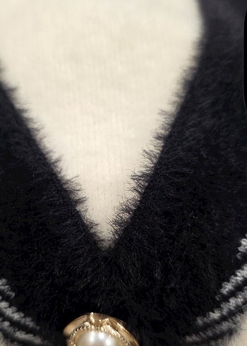 Düğmeli Beyaz Kadın Hırka, Modern Klasik - Görsel 3