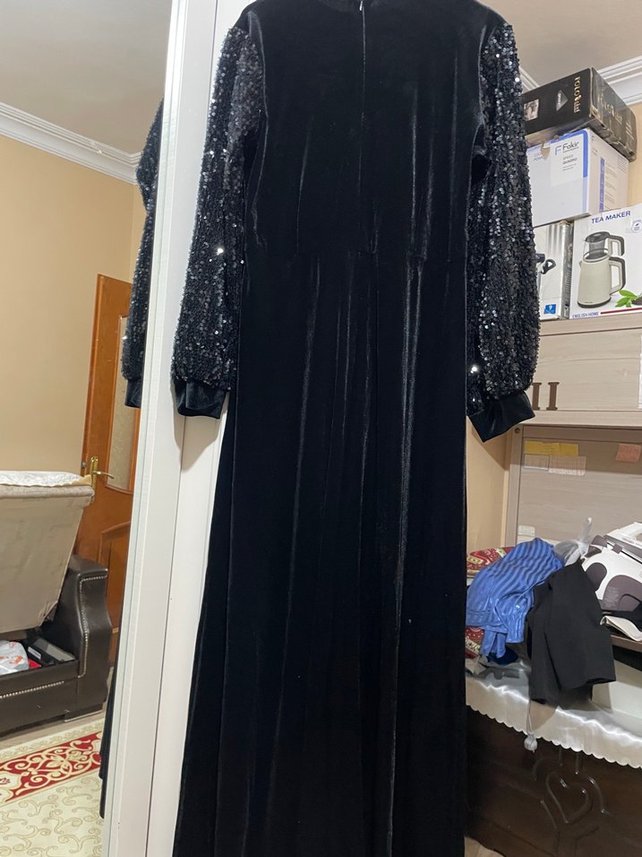 Siyah Uzun Kollu Gotik Kadın Abiye Elbise kemerini bulamadım - Görsel 4