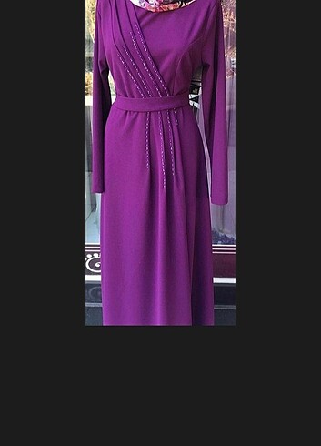 PİLİSELİ BONCUKLU MOR ABİYE ELBİSE - Görsel 11