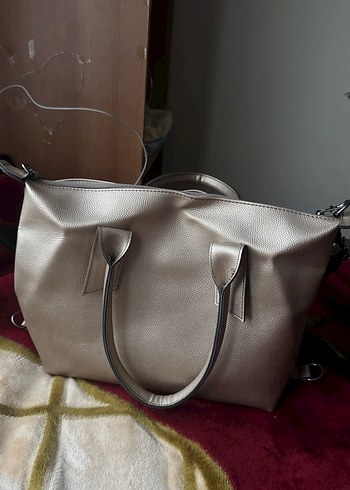 Altın renkli kol çantası - Görsel 2