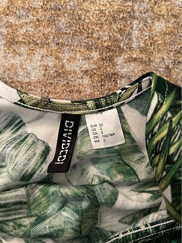 xs Beden H&M Yaprak Desen Elbise