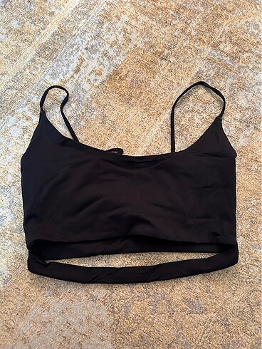 Bershka Pencere Detay Crop
