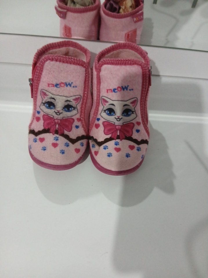 Kız Çocuk Pembe Sıcak Ev Terliği - Görsel 2