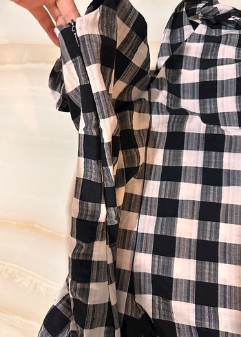 Omuzdan bağlamalı mini tulum - Görsel 2