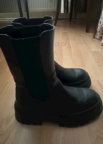 Siyah Minimalist Blok Topuklu Kadın Bot - Görsel 2