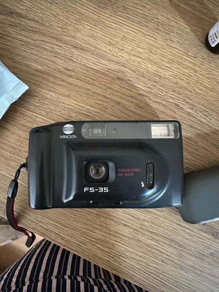 Minolta FS-35 Otomatik Film Kamerası - Görsel 2