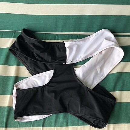 s Beden Trendyolmilla siyah beyaz s beden kruvaze bikini takımı