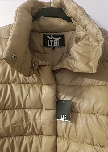 LTB Bej Düğmeli Kadın Kışlık Mont