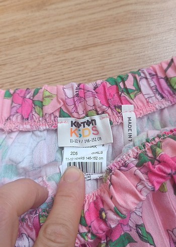 Koton Pembe Çiçek Desenli Pilili Mini Şort