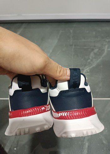 30 Beden Beyaz Erkek Çocuk Spor Ayakkabı
