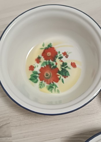 60 yıllık Çiçek Desenli Beyaz Tabak Seti 5 adet - Görsel 2