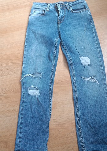 Kot Pantolon Yırtık Detaylı