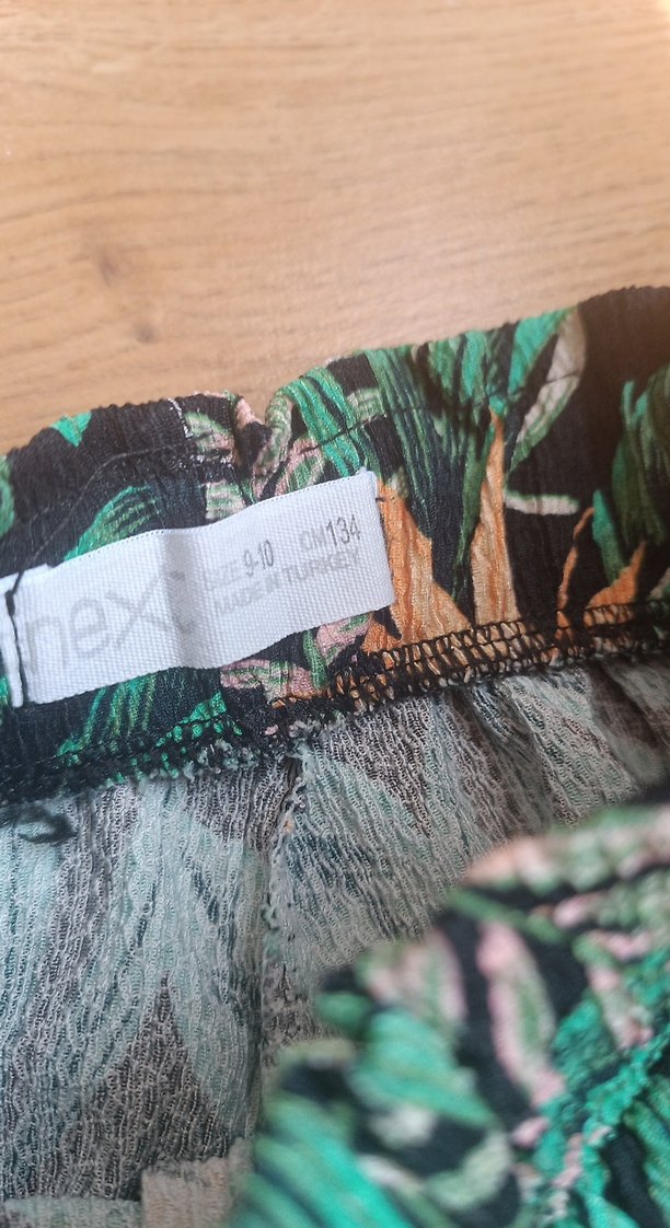 Çiçek Desenli kız çocuk şortu - Görsel 2