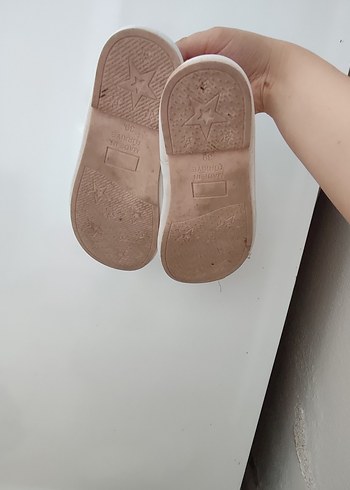 39 Beden Beyaz Elastik Bantlı Minimalist Topuklu Sandalet