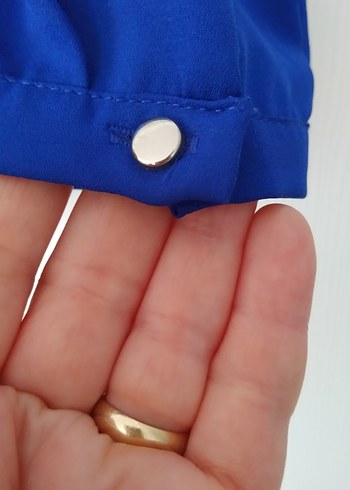 m Beden mavi Renk Koton marka şifon bluz.