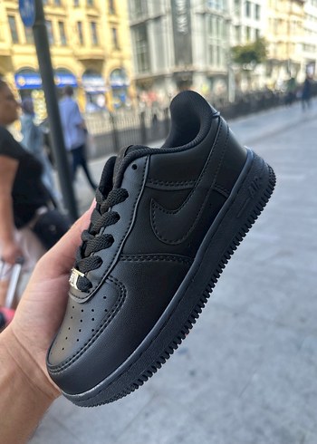 Siyah Erkek Çocuk Bağcıklı Spor Ayakkabı
