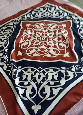 Aker Şık güzel her daim kullanabileceğiniz eş